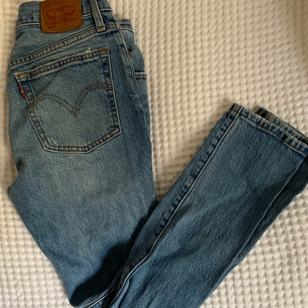 LEVI 501s